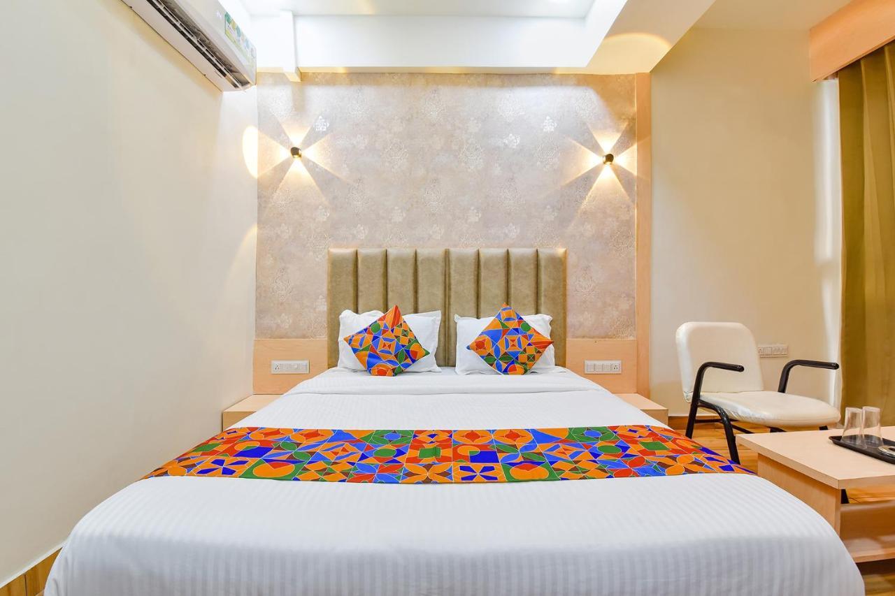 Fabhotel Symphony Grand Ахмедабад Экстерьер фото