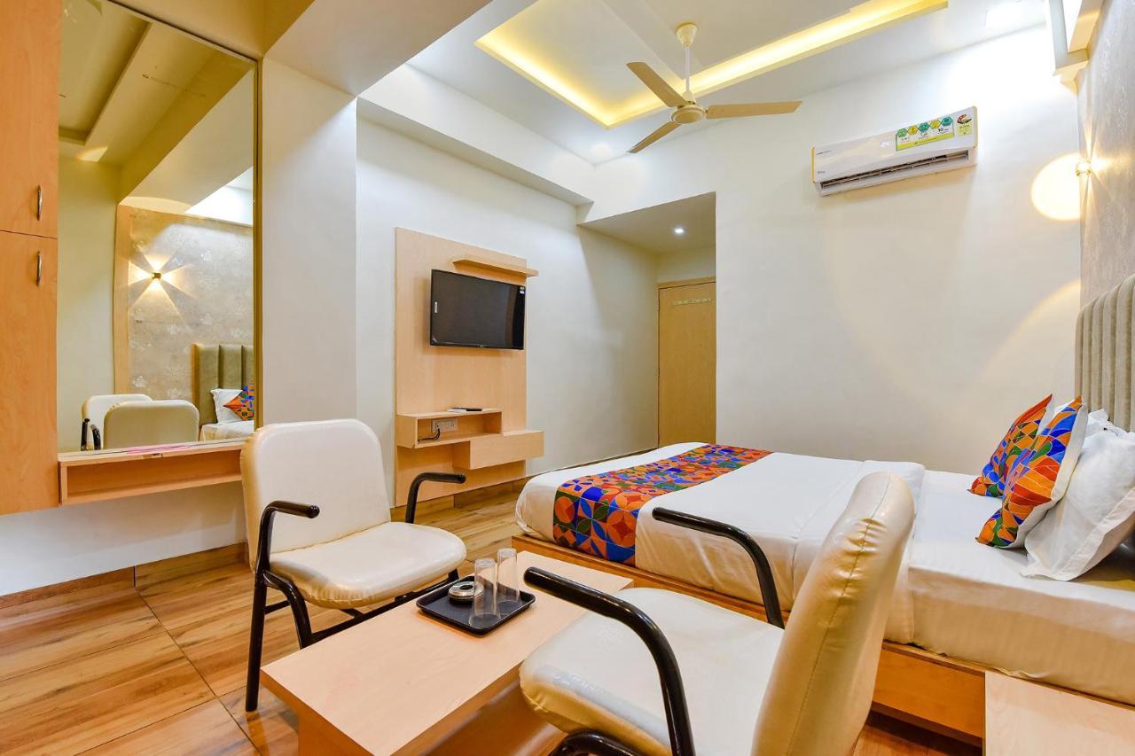 Fabhotel Symphony Grand Ахмедабад Экстерьер фото