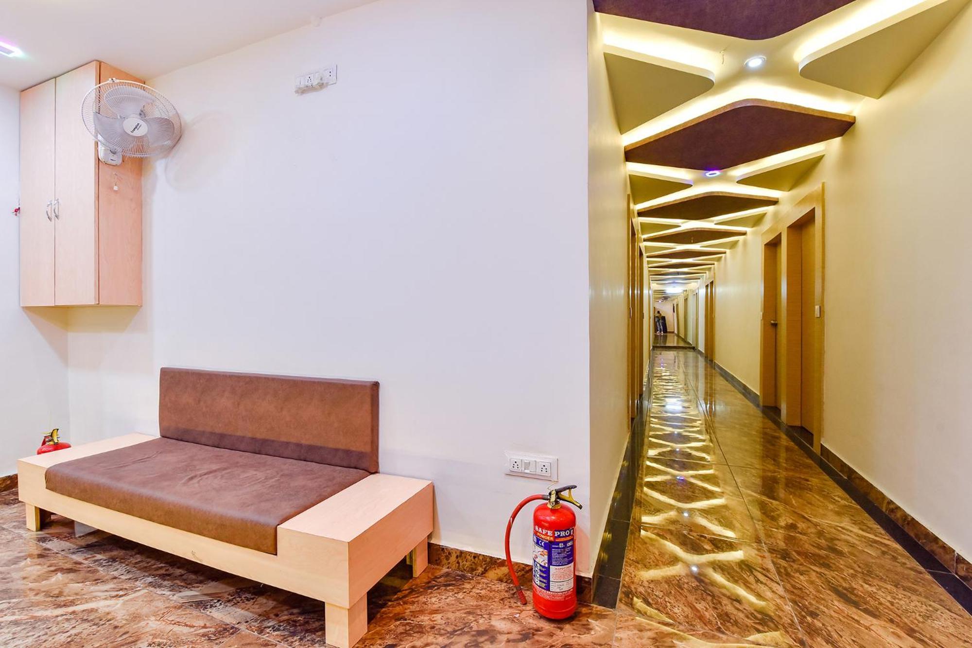 Fabhotel Symphony Grand Ахмедабад Экстерьер фото